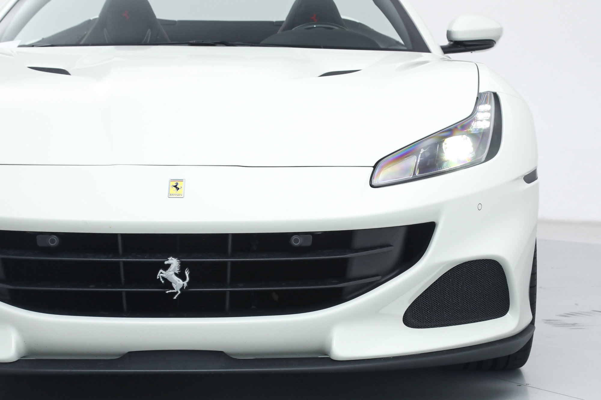 Certified 2023 Ferrari Portofino M RWD image 15