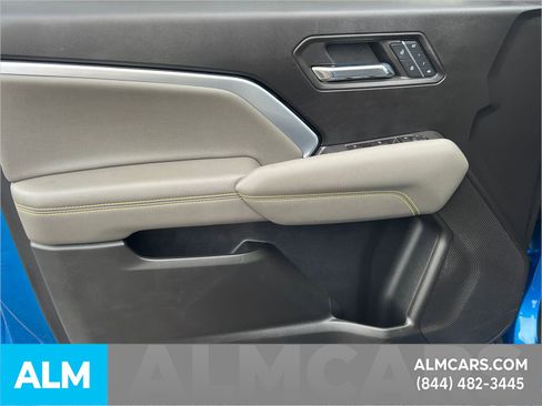 Used 2023 Chevrolet Colorado ZR2 w/ ZR2 Convenience Package III image 13