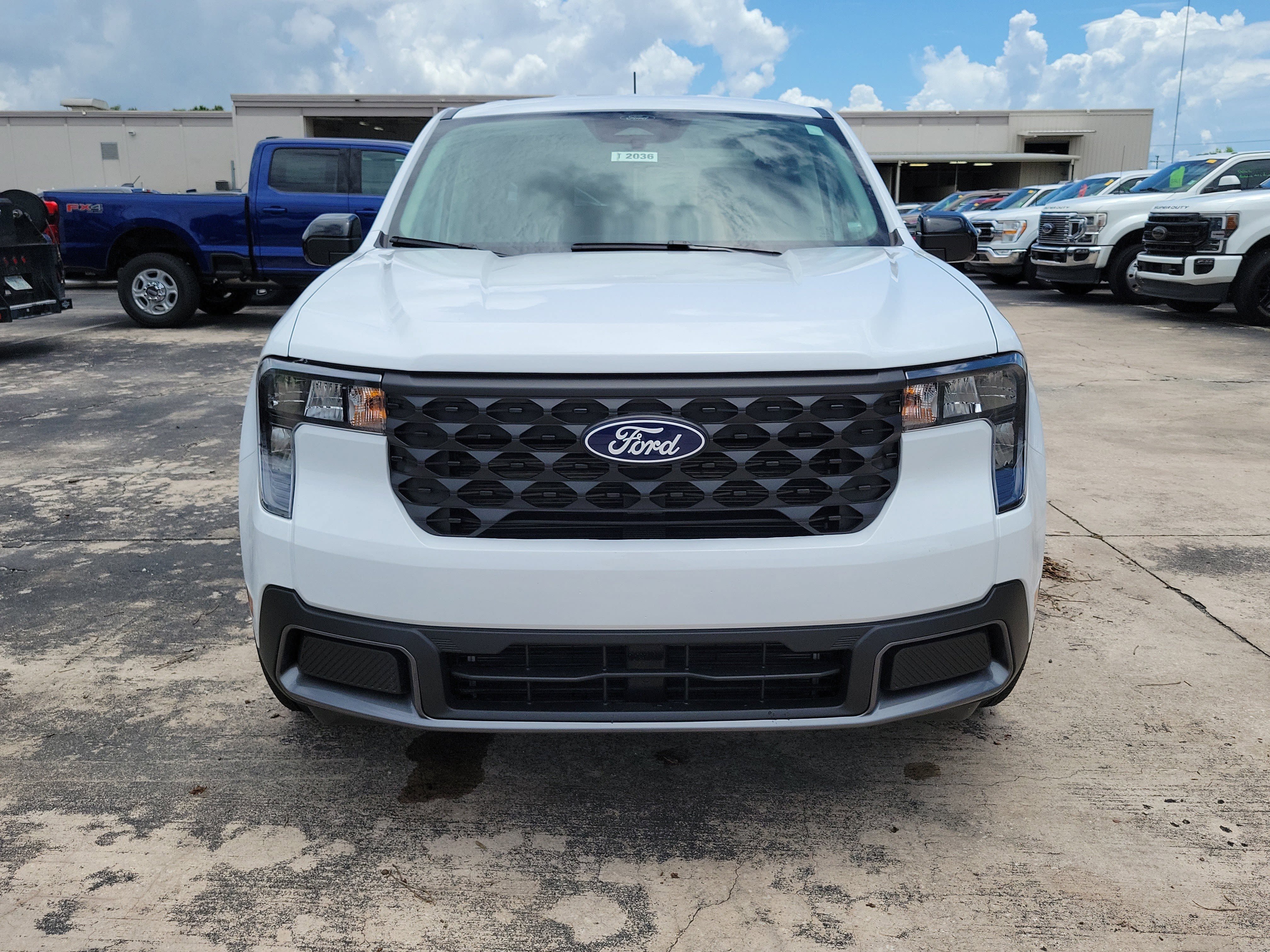 New 2026 Ford Maverick XLT w/ XLT Luxury Package FWD image 3