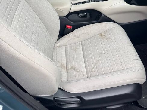 Used 2025 Honda HR-V LX image 13