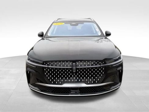 Used 2024 Lincoln Nautilus Reserve image 7