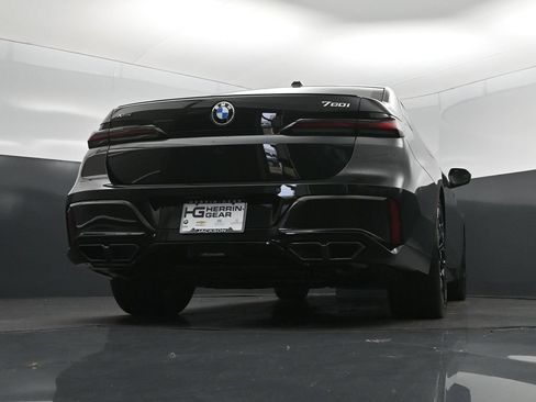 New 2026 BMW 760i xDrive w/ Executive Package AWD/4WD image 40