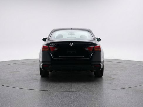 Used 2025 Nissan Altima 2.5 SV image 7