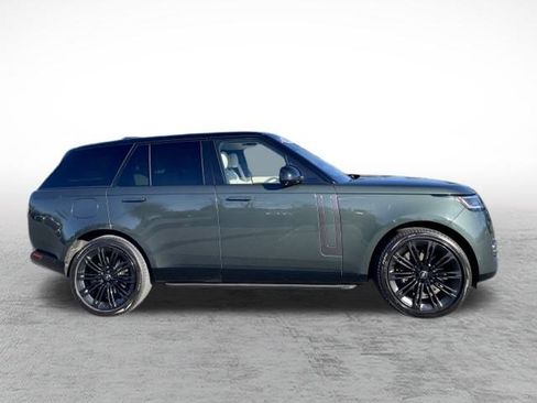 Used 2023 Land Rover Range Rover SE image 4