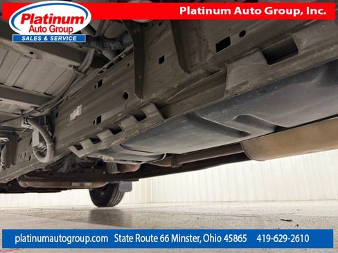 Used 2018 Chevrolet Express 3500 Extended w/ Driver Convenience Package RWD image 9