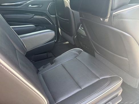 Used 2021 Cadillac Escalade Sport image 40