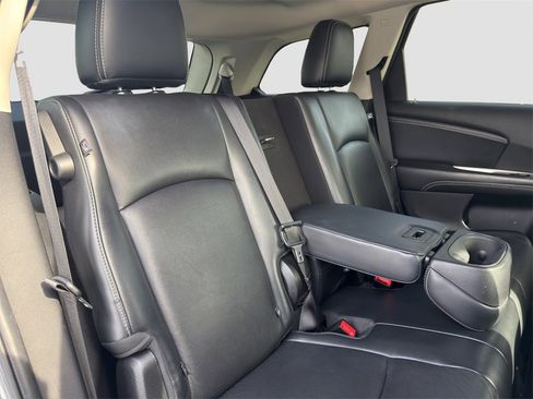 Used 2014 Dodge Journey Limited w/ Flexible Seating Group image 17