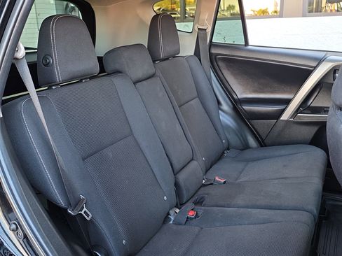 Used 2018 Toyota RAV4 Adventure image 28