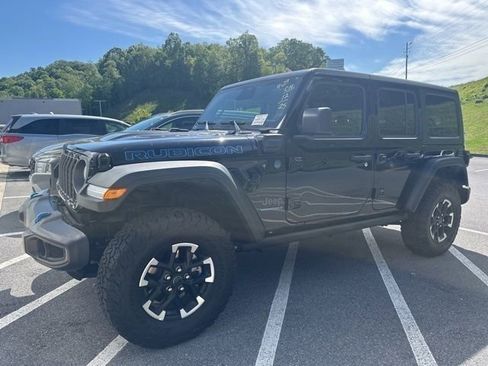 Used 2025 Jeep Wrangler Unlimited Rubicon 4xe w/ Convenience Group AWD/4WD image 33