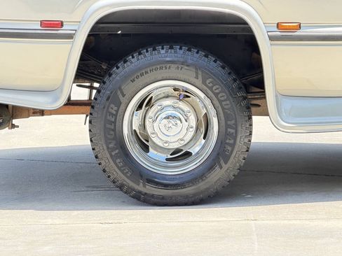Used 1997 Dodge Ram 3500 Truck 2WD Club Cab image 24