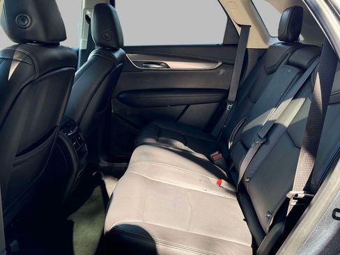 Used 2019 Cadillac XT5 Premium Luxury AWD/4WD image 19