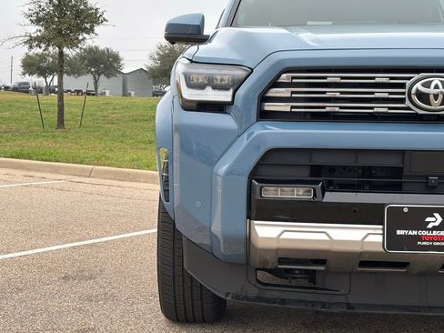 New 2025 Toyota 4Runner Limited image 4