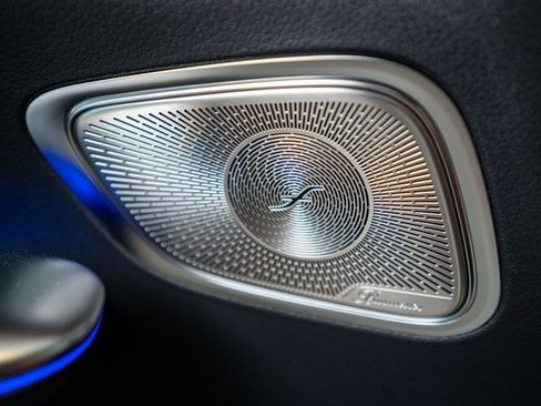 Certified 2025 Mercedes-Benz GLC 300 4MATIC image 18