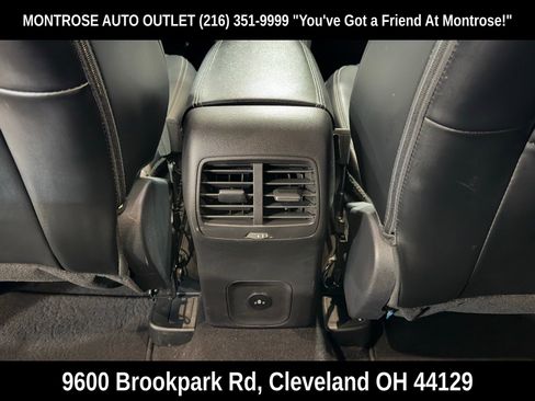 Used 2025 Ford Escape Platinum image 36