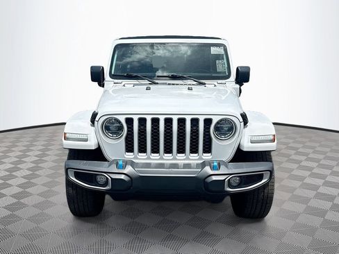 Used 2022 Jeep Wrangler Unlimited Sahara w/ Cold Weather Group AWD/4WD image 2