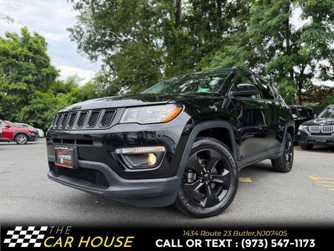 Used 2018 Jeep Compass Latitude AWD/4WD image 2