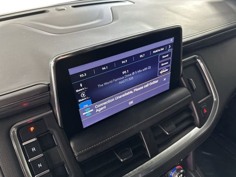 Used 2021 GMC Yukon SLT w/ SLT Luxury Plus Package image 16