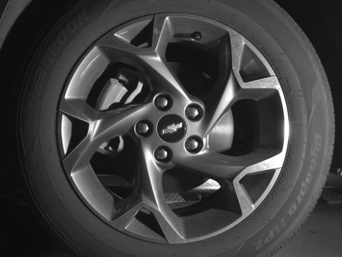 Used 2025 Chevrolet Trax LT FWD image 15
