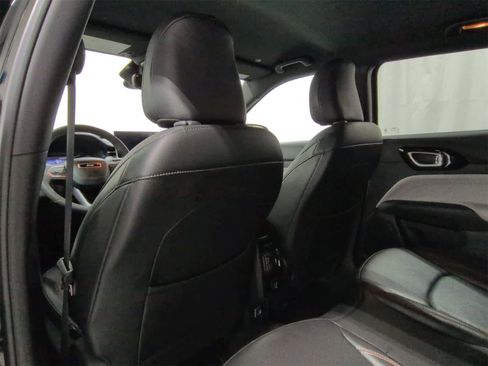 Certified 2023 Jeep Compass Limited image 19