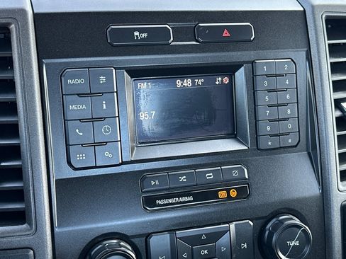 Used 2022 Ford F250 XL w/ Power Equipment Group image 17