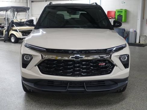 Used 2026 Chevrolet TrailBlazer RS w/ Convenience Package AWD/4WD image 2