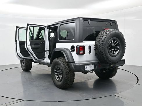 New 2025 Jeep Wrangler Willys AWD/4WD image 39