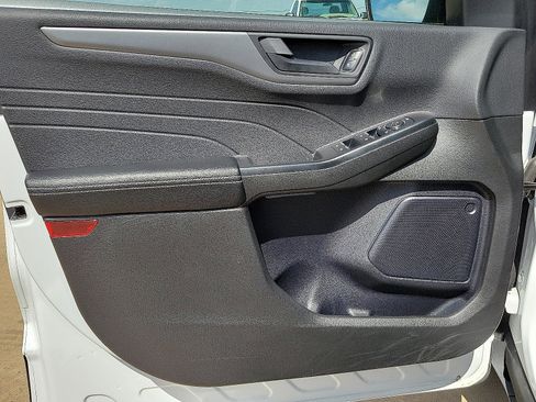Used 2024 Ford Escape Active image 11