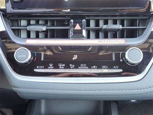 Certified 2025 Toyota Corolla SE image 15