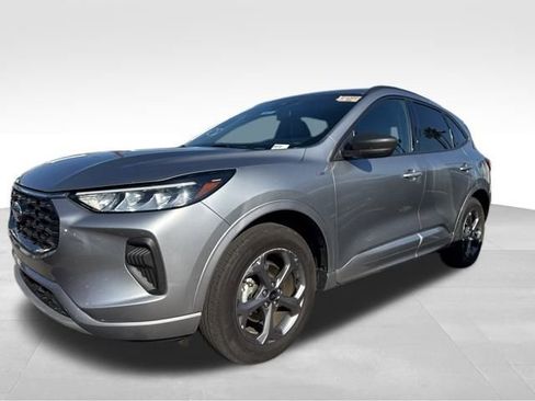 Used 2024 Ford Escape ST-Line image 3