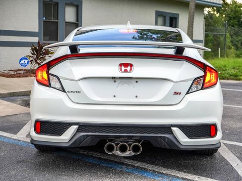 Used 2018 Honda Civic Si image 5