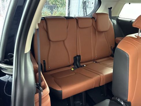 New 2026 Kia Carnival EX image 33