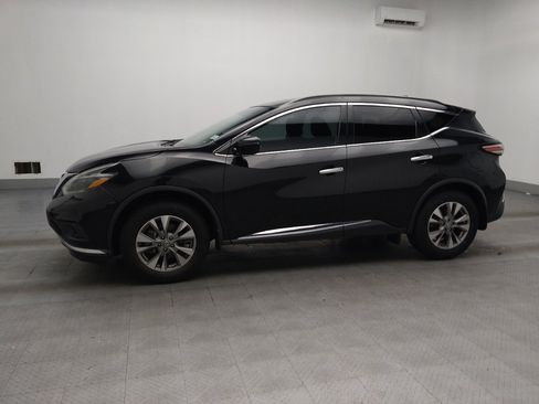 Used 2018 Nissan Murano SV image 2