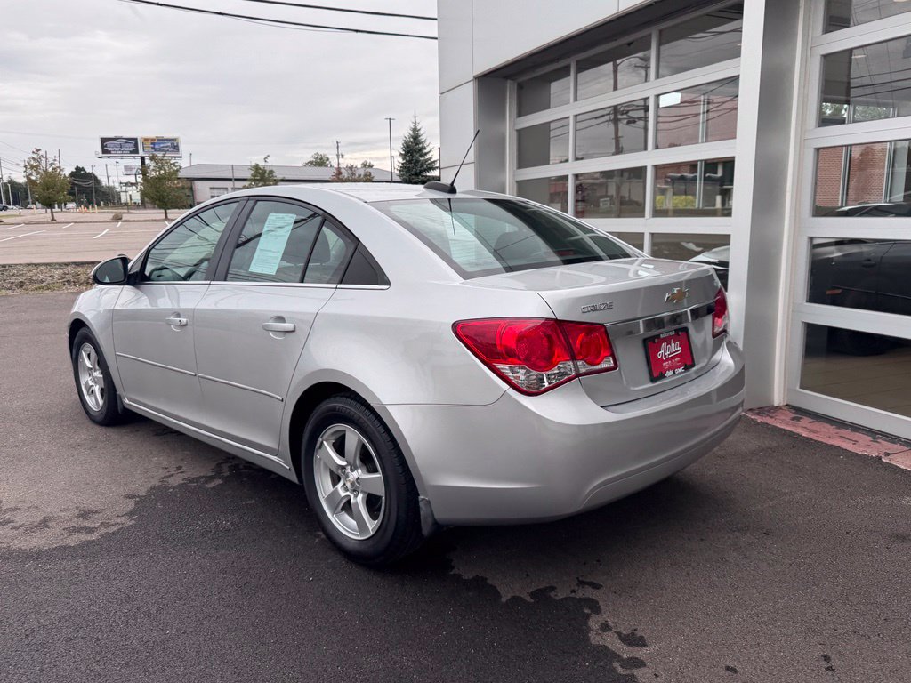 Used 2016 Chevrolet Cruze LT FWD image 6