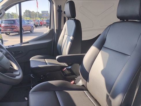 New 2025 Ford Transit 150 Low Roof image 18