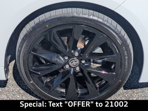 Used 2022 Toyota Corolla SE image 11