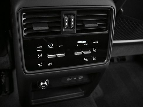 Certified 2026 Porsche Cayenne Coupe AWD/4WD image 17