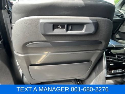 Used 2020 BMW X7 xDrive40i w/ M Sport Package AWD/4WD image 38