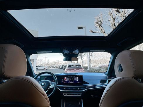 Certified 2024 BMW X5 xDrive40i w/ Parking Assistance Package image 22