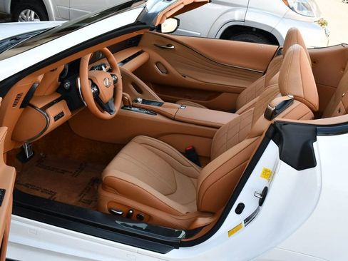 Used 2022 Lexus LC 500 Convertible image 54