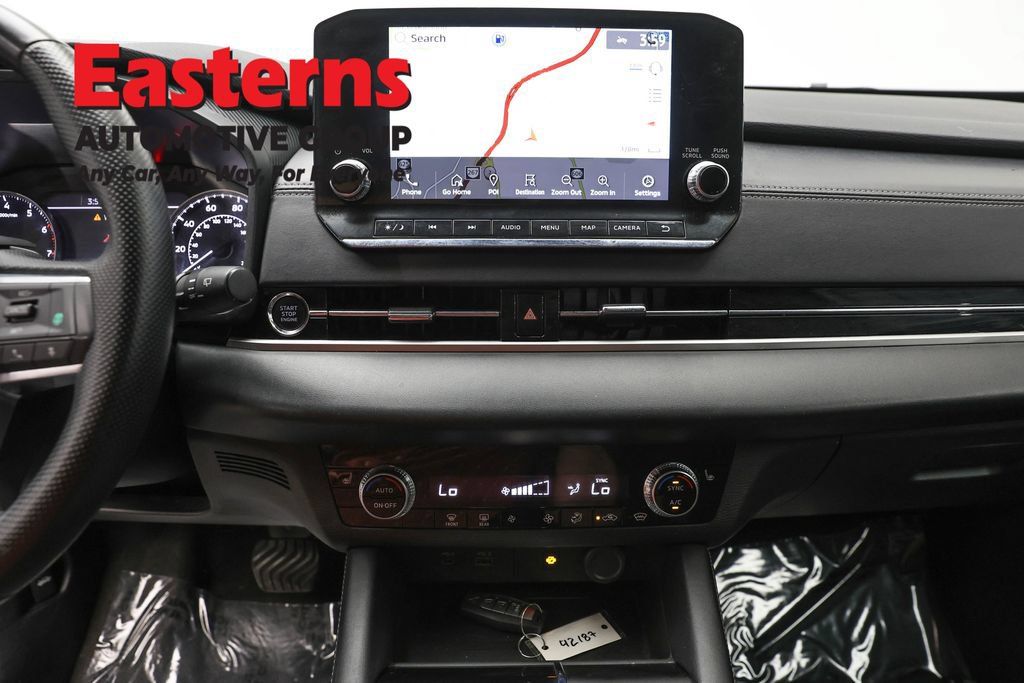 Used 2024 Mitsubishi Outlander SE AWD/4WD image 14
