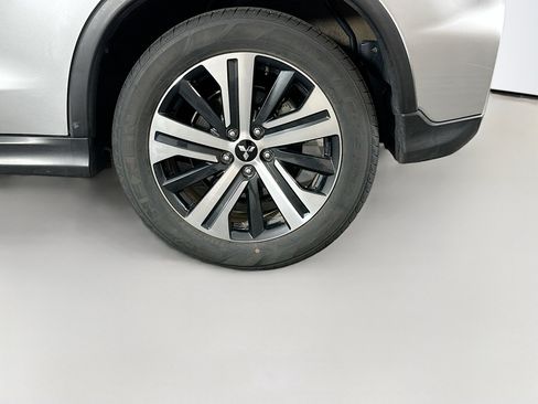 Used 2025 Mitsubishi Outlander Sport AWD image 11
