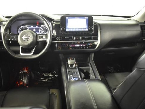 Used 2023 Nissan Pathfinder SL AWD/4WD image 29