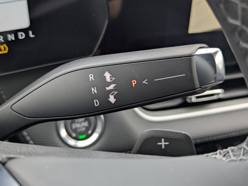 New 2026 Chevrolet Equinox LT w/ Convenience Package II image 19