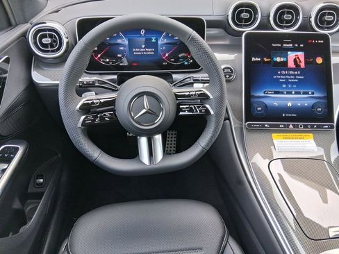 New 2026 Mercedes-Benz GLC 300 image 13