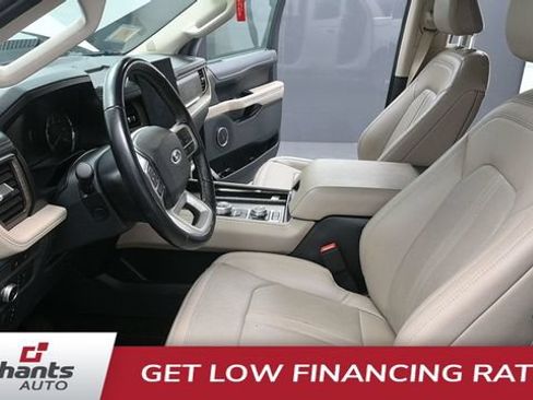 Used 2022 Ford Expedition Max Limited AWD/4WD image 18