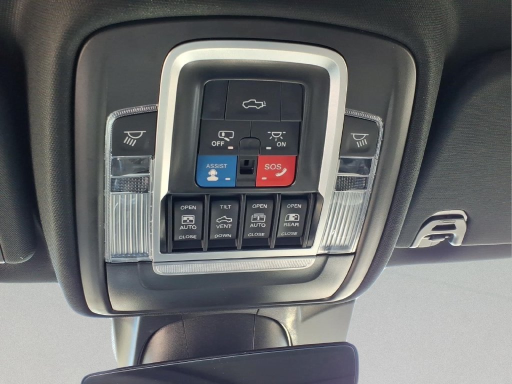 Used 2023 RAM 1500 Laramie RWD image 14