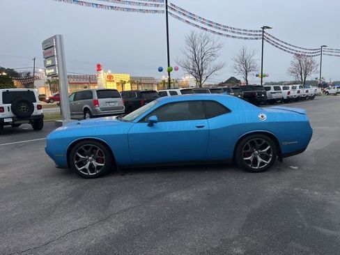 Used 2015 Dodge Challenger SXT Plus w/ Sound Group II image 34
