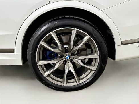 Used 2021 BMW X7 M50i AWD/4WD image 32