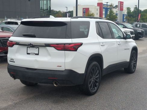 Used 2022 Chevrolet Traverse RS FWD image 4