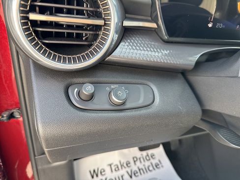 Used 2024 Chevrolet Trax ACTIV w/ Driver Confidence Package image 18